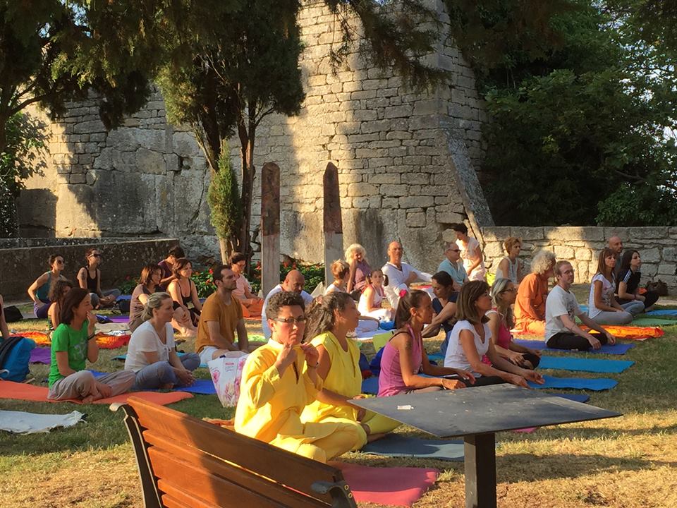 Yoga session held at San Marino (21.6.2017)