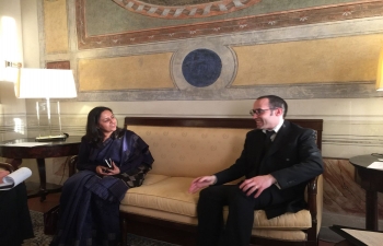 Ambassador Mrs. Reenat Sandhu calls on H.E. Nicola Renzi, Secretary of State for Foreign Affairs, San Marino. (23rd, Jan. 2018)