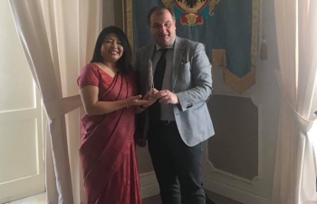Events in Nola: DCM Mrs. Gloria Gangte met the Mayor of Nola Avv. Geremia Biancardi.  A Seminar on 'India meets Naples and Mediterranean Area' was organised by the Embassy in Nola on March 22nd 2018. Several Italian companies from Nola participated in the Seminar. Interactive B2B and B2G sessions took place to discuss possible collaboration between India and various Italian companies. Visits to the facilities of various Italian companies at Nola were organised to look forward to a close and productive association between Indian companies and Nola.