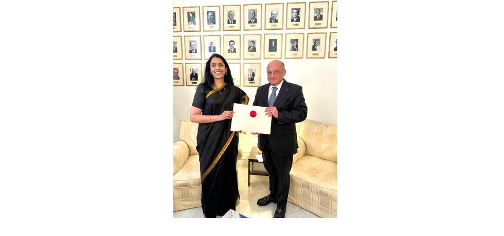 H.E. Ambassador Ms Vani Rao presented a copy of her Letter of Credentials to H.E. Mr. Gherardo Amadozzi, Acting Chief of Protocol in the Italian Foreign Ministry (April 5, 2023)